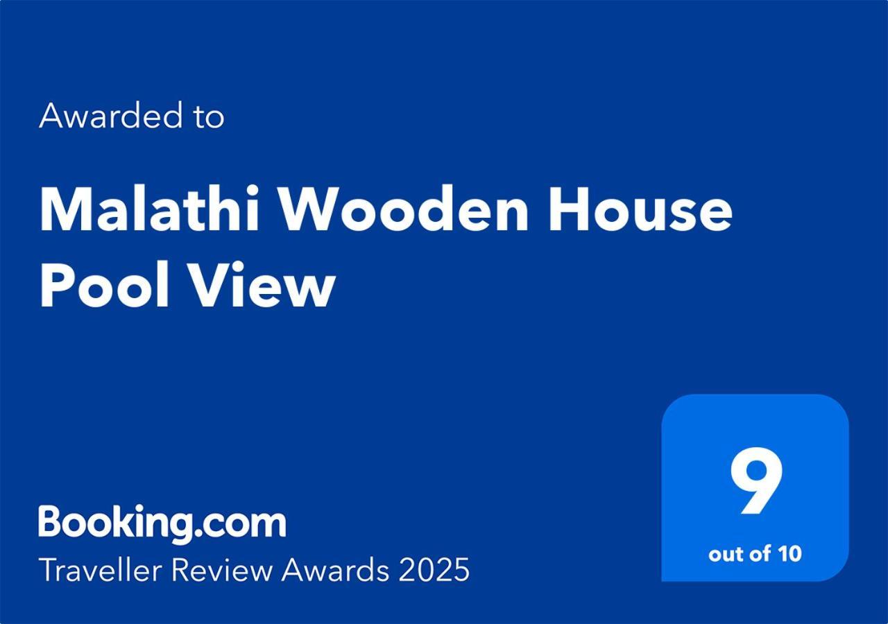 Malathi Wooden House With Pool View Pousada Ubud