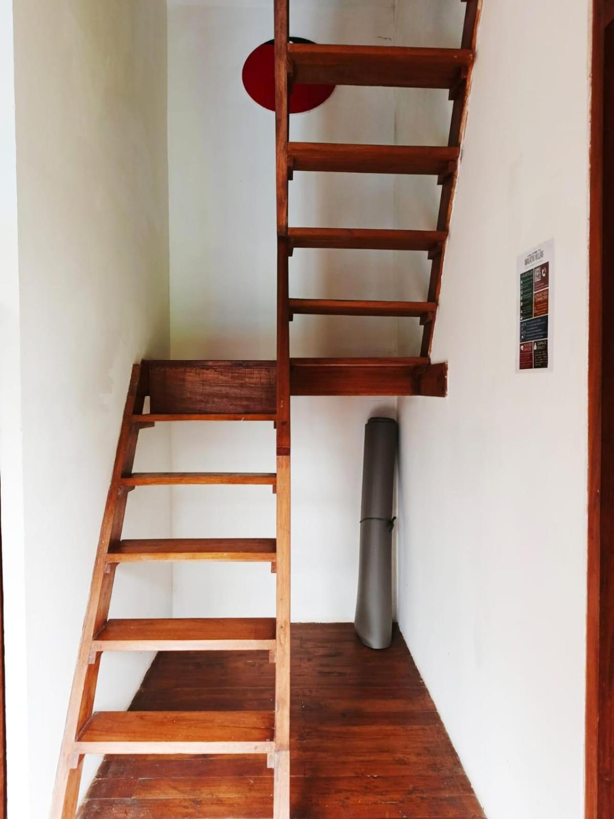 Malathi Wooden House With Pool View * Ubud