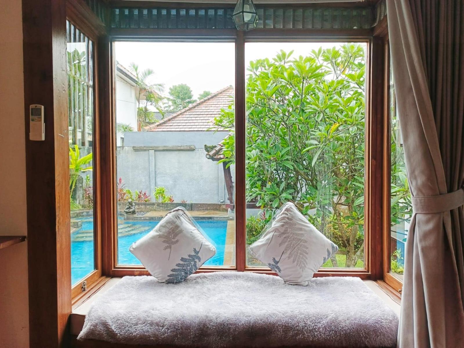 Malathi Wooden House With Pool View Ubud